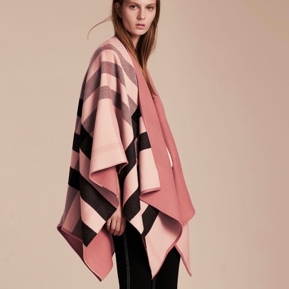 🌷Pretty Pink Burberry Poncho🌷 - Picture 2 of 10